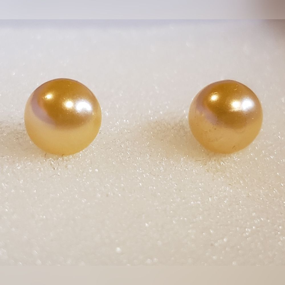 Light Orange Ball Pierced Earrings